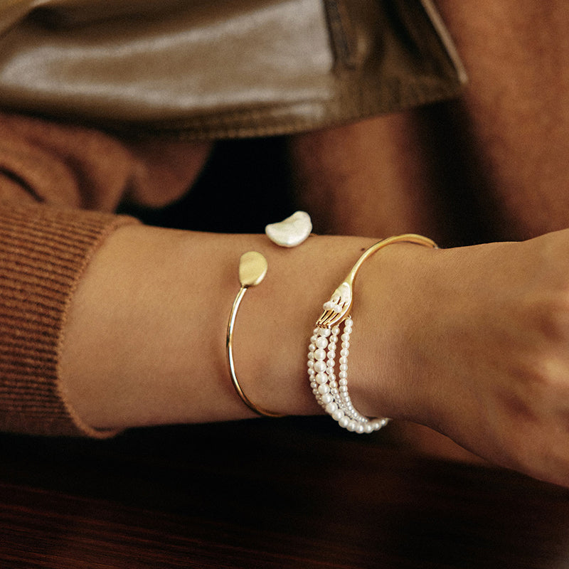 Petal Pearl Bracelet