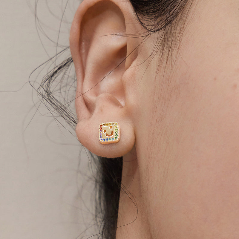 Smiley Face Stud Earring